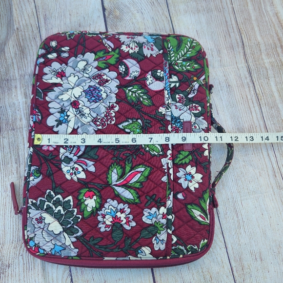 Vera Bradley Bordeaux Blooms Quilted Laptop Sleeve with Handle - Picture 3 of 7